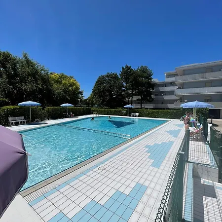 公寓 Charming With Shared Pools