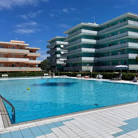 Charming With Shared Pools * Bibione